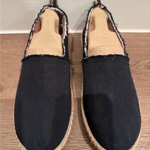 Vionic Black Canvas Espadrille Flats Size 9.5